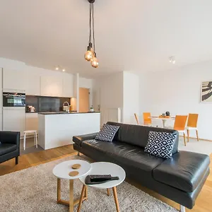 https://modern-apartment-with-terrace-near-the-beach.hotelsghent.com